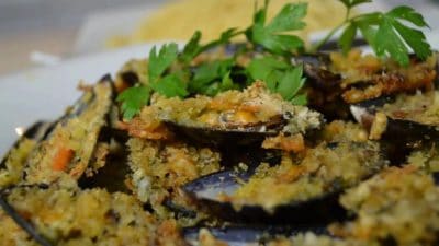 Moules Gratinées à l’ail et persil au Four