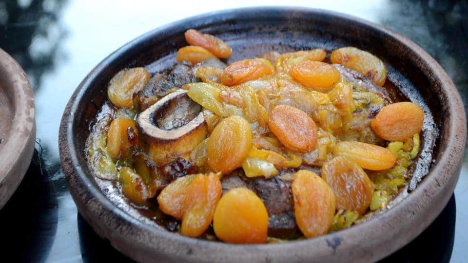 Tajine de Boeuf aux Abricots – Recette Marocaine