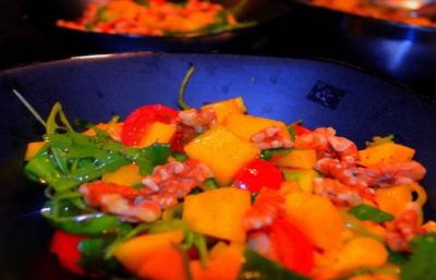 Salade de Mangue, Noix et Roquette