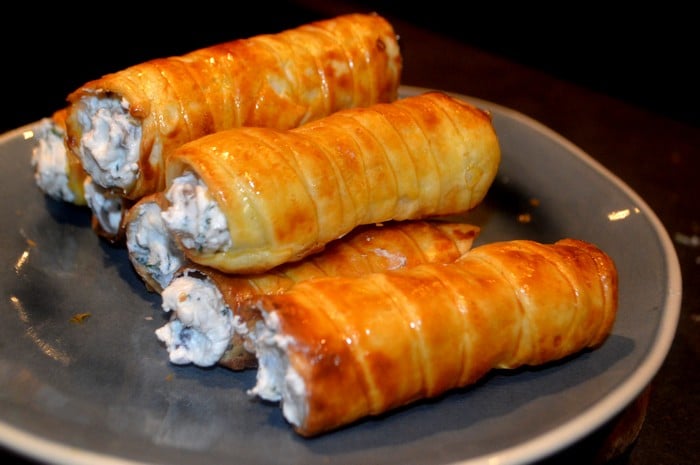 Rouleaux  Pâte Feuilletée Au Fromage Et Champignons