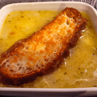 soupe à l'oignon facile