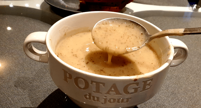Soupe de Champignons Facile Et Prête en Quelques Minutes